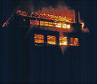 Am 18.04.1968 wurde der Dachstuhl sowie das Ober- und Dachgeschoss des Feuerwehrgerätehauses an der Herrenstraße, noch vor der Inbetriebnahme, ein Raub der Flammen.